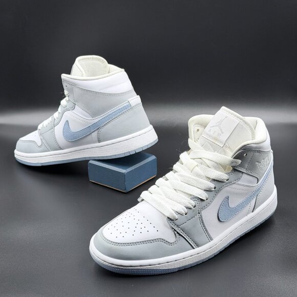 Wmns Air Jordan 1 Mid 'Wolf Grey Aluminum' - Picture 6 of 10